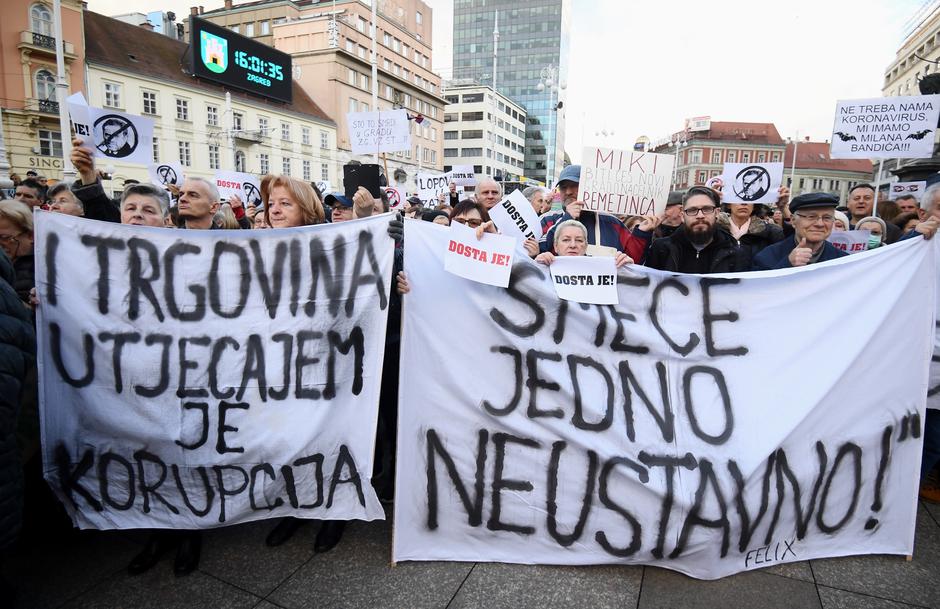 Tisuće na prosvjedu protiv Bandića u Zagrebu | Author: Marko Lukunić (PIXSELL)