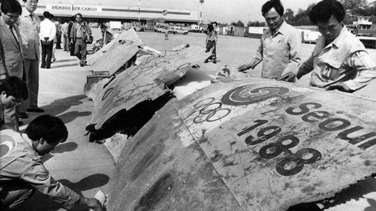 Ostaci aviona na letu KAL 858 koji se srušio Andamansko more