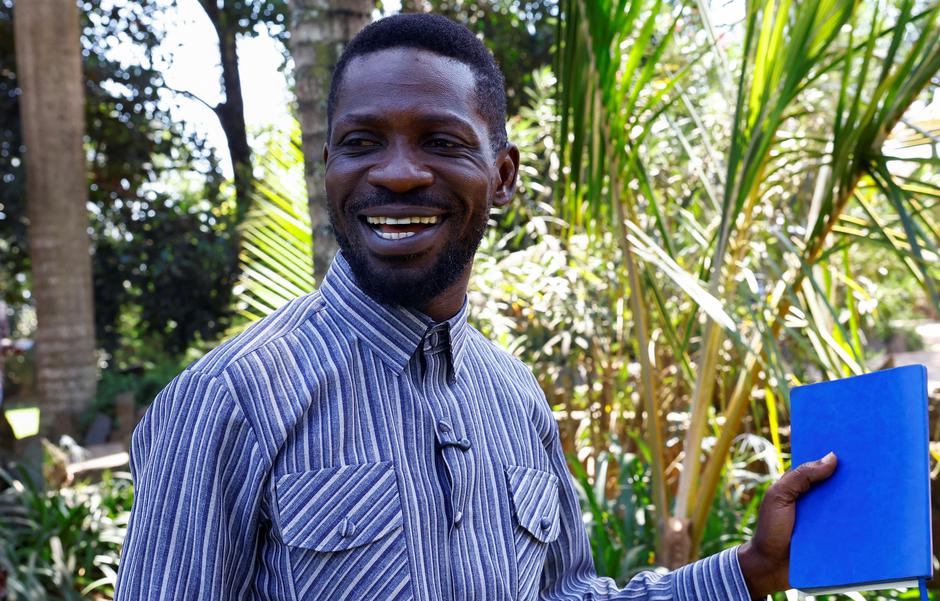 Ugandan Predidential candidate Robert Kyagulanyi of the National Unity Platform (NUP) meets international elections observers, in Kampala | Author: Thomas Mukoya