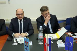 Brkić i Plenković na sjednici Nacionalog vijeća HDZ-a