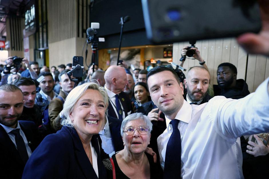 FILE PHOTO: French far-right Marine Le Pen and Jordan Bardella at the Paris International Agricultural Show | Author: ABDUL SABOOR/REUTERS