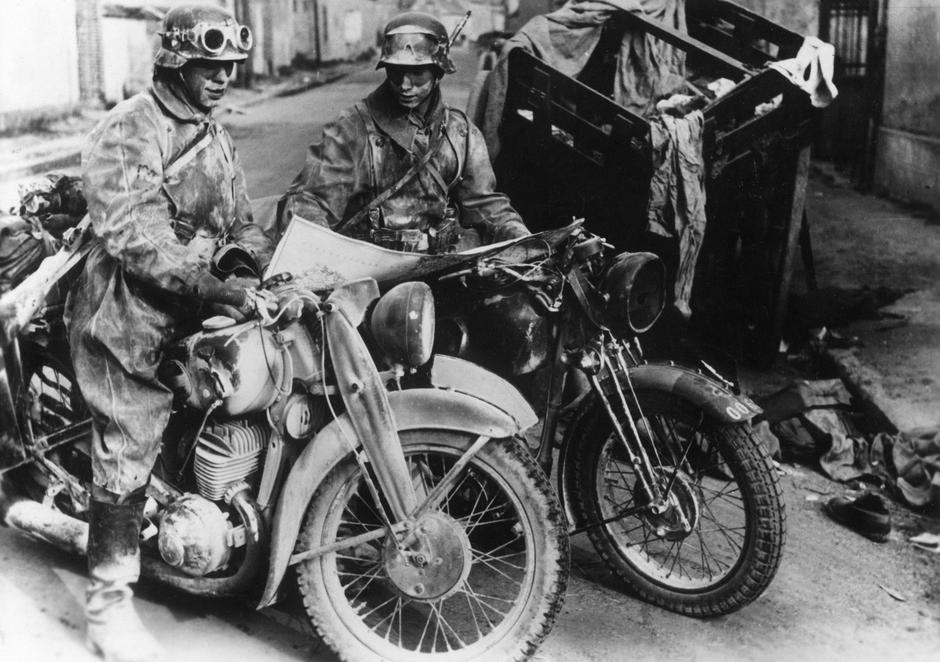 German motorcyclists in France, 1940 | Author: 