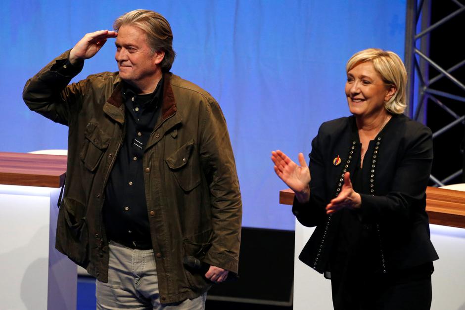 Steve Bannon i Marine Le Pen | Author: 