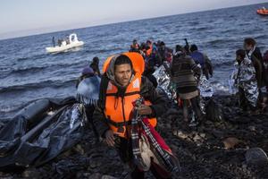 Izbjeglice dolaze na otok Lesbos