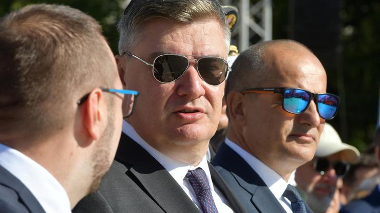 Knin: Državni vrh na polaganju vijenaca na spomenik Oluja 95