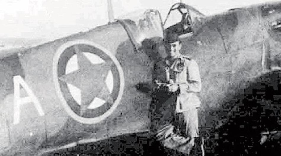 &Ccaron;uveni pilot Franjo po&ccaron;iva u Beogradu. On je Hrvat, a spomenik na engleskom