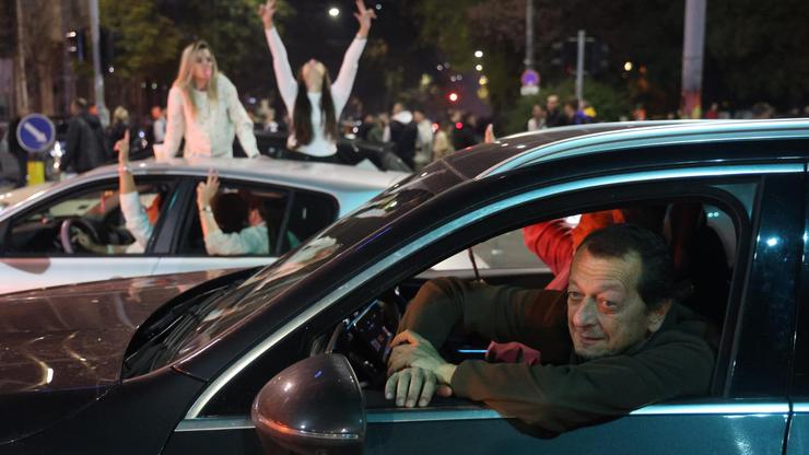Beograd: Slavlje na ulicama nakon pobjede Studentske liste