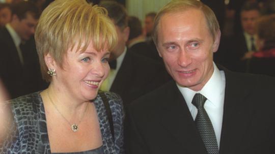 Vladimir Putin, bivša žena i kćeri