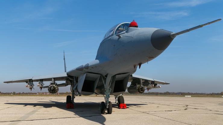 Russian Defense Minister Shoigu visits Serbia