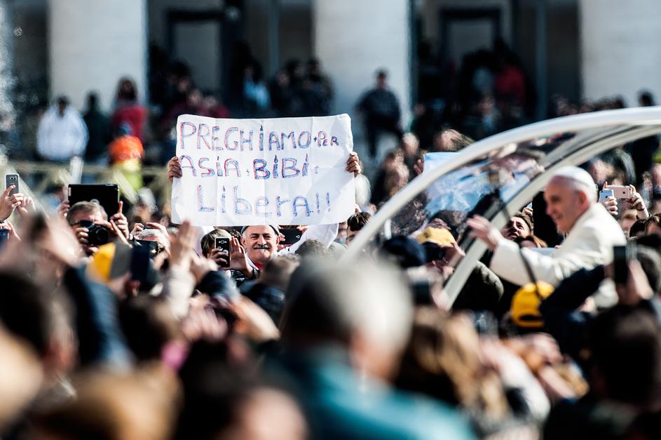 Prosvjedi u Vatikanu za oslobađanje Aisa Bibi