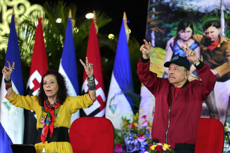 1003160372 | Author: 