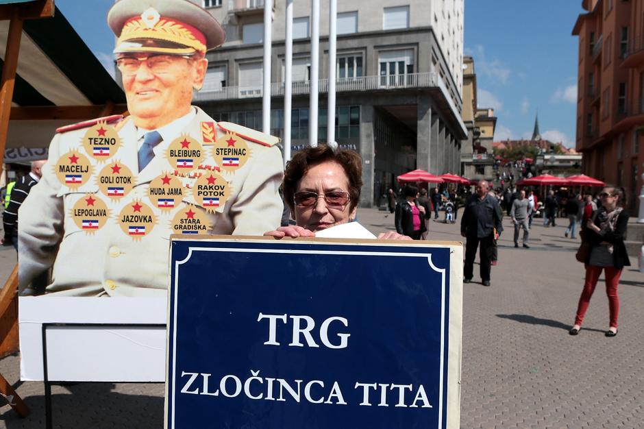 Prosvjed za promjenu imena Trga maršala Tita | Author: Patrik Macek (PIXSELL)