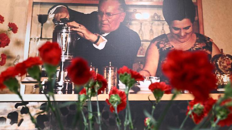 Zagreb: U Srpskom  kulturnom centru, fondacija Jovanka Broz održava izložbu haljina i torbi