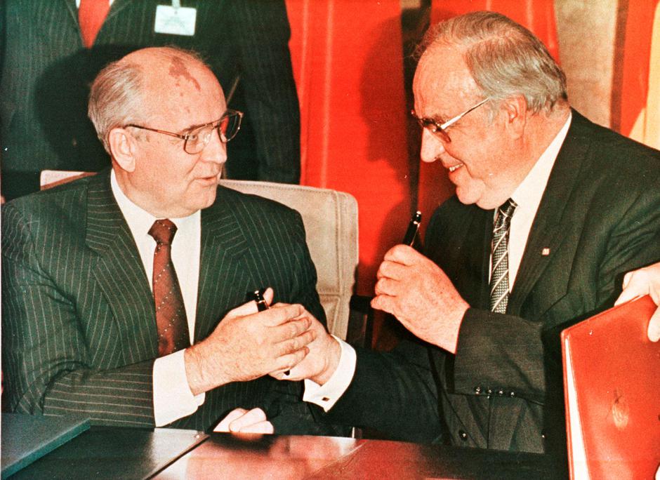 Helmut Kohl i Mihail Gorbačov | Author: REUTERS