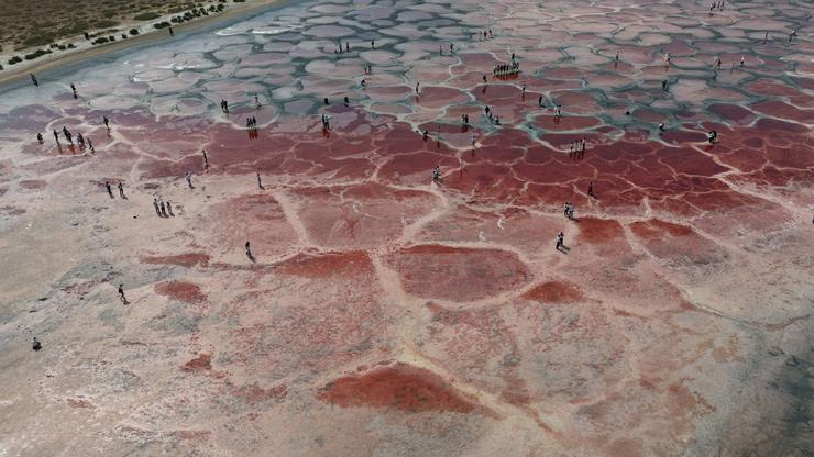 ALXA, CHINA - AUGUST 22: An aerial view shows the heart-shaped Wulan Lake surrounded by salt patterns in the Tengger Des