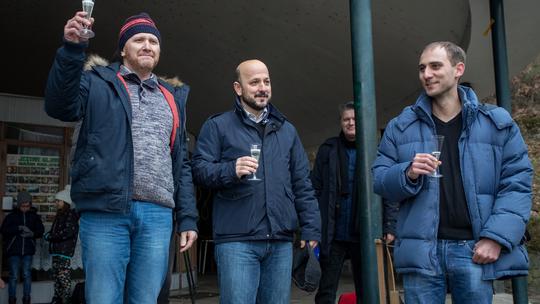 Matej Mišić i Renato Petek šampanjcem proslavili 'otvaranje' žičare na Sljemenu