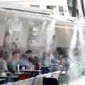 Split: Prskalice u kafiću na rivi osvježavaju goste