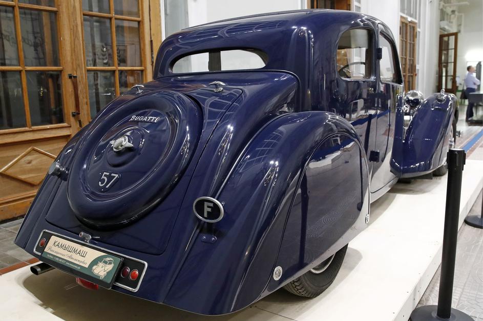 Exhibition of retro cars at Moscow's VDNKh exhibition center