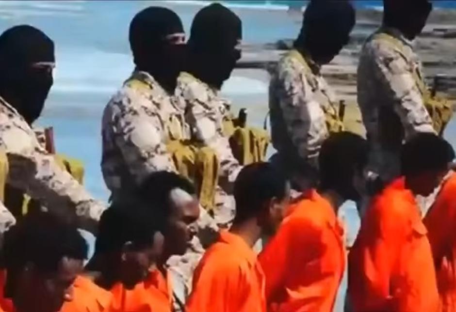 ISIL vodi kršćane na masovno ubojstvo | Author: Youtube