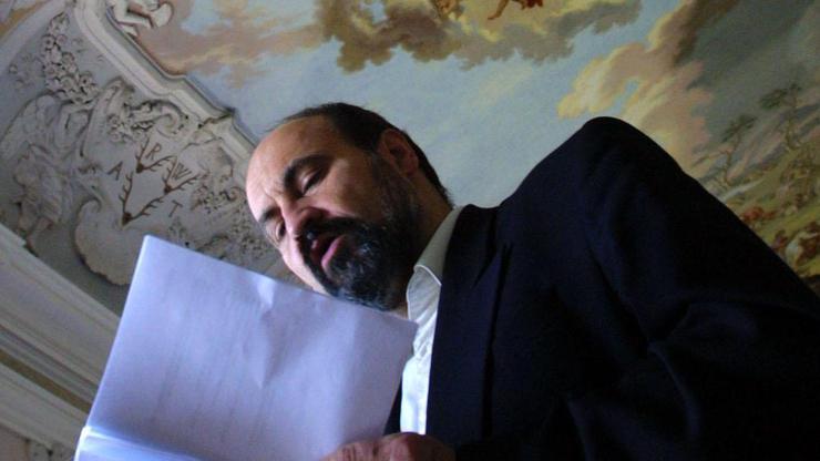 Tomáš Halík.Tomáš Halík zpívá při e