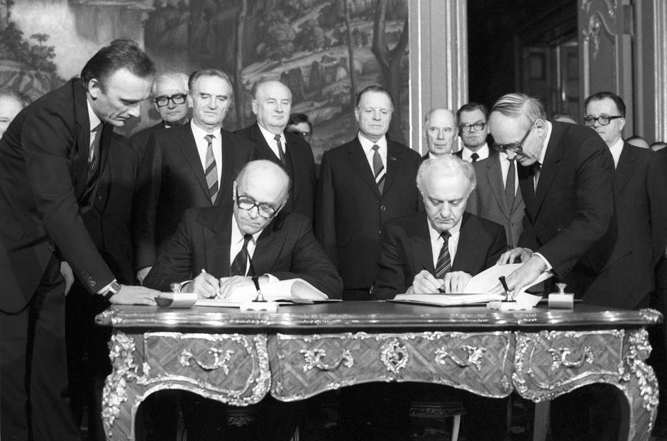 Raif Dizdarević and Eduard Shevardnadze | Author: Profimedia
