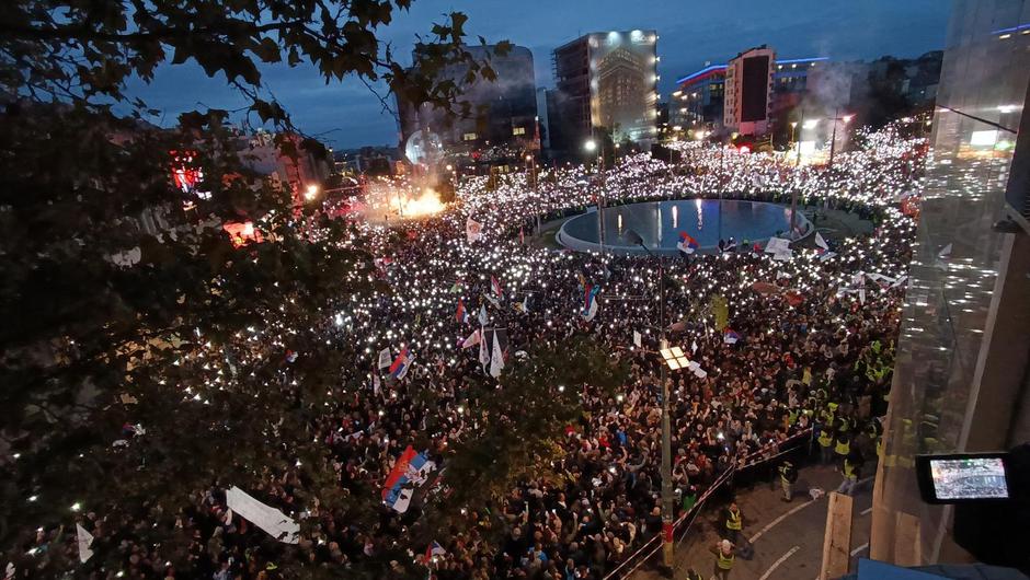 Pogled  iz zraka trga Slavija, na kojem se održava završni skup izborne liste „Studentska lista – Studenti pobjeđuju!” | Author: M.M.