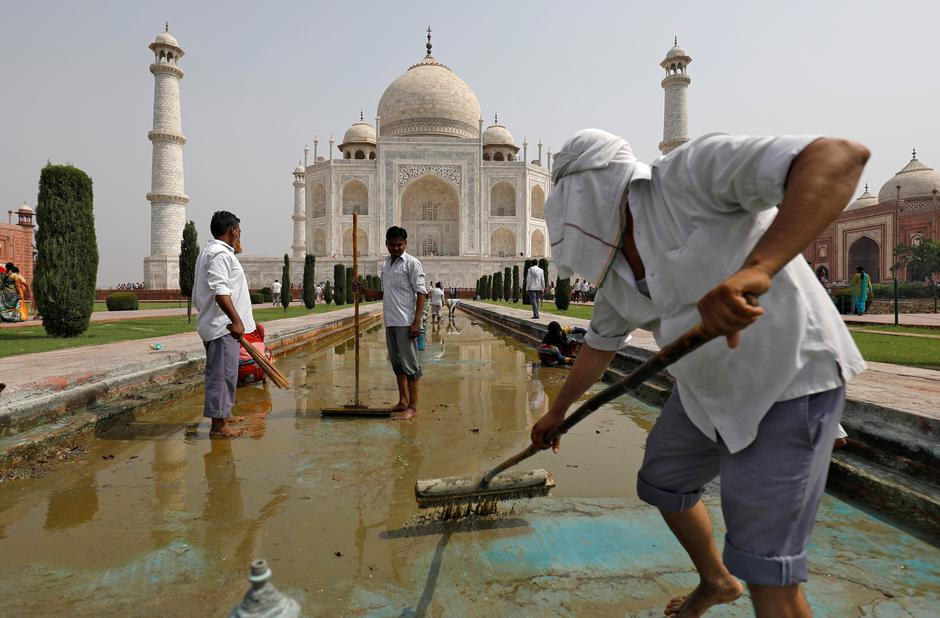 Drugo lice Taj Mahala | Author: SAUMYA KHANDELWAL/REUTERS/PIXSELL
