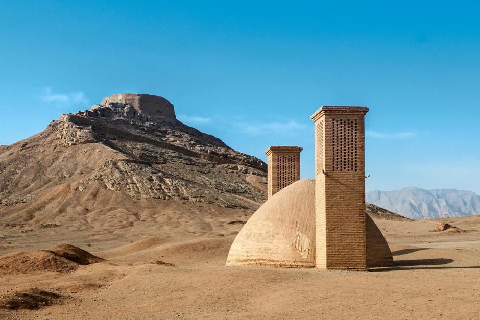 Zoroastrian ruins of towers of Silence Yazd Iran | Author: Profimedia