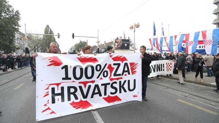Prosvjed branitelja u Savskoj ulici
