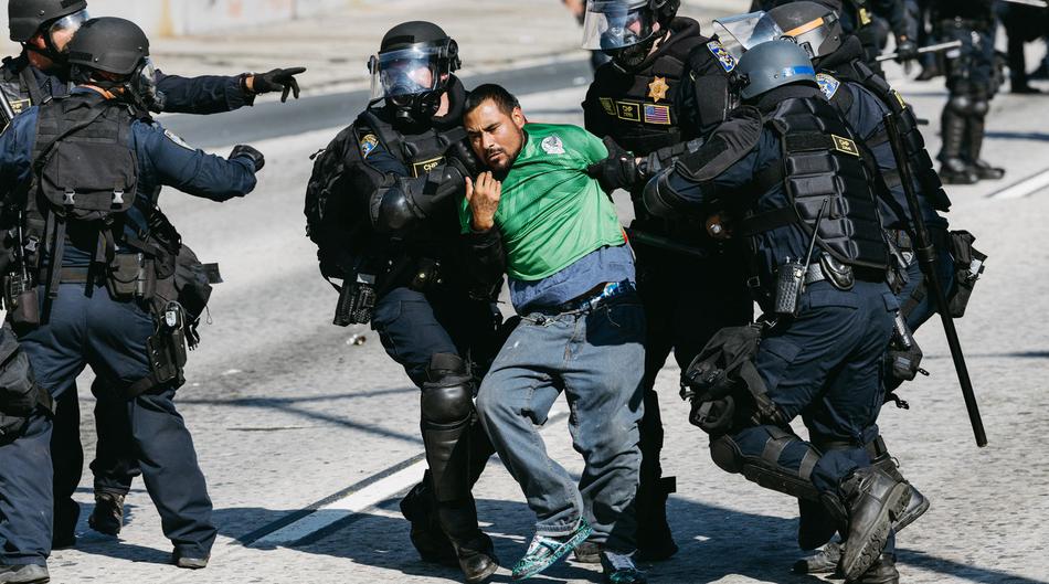 ICE agenti dobivaju novo mo&cacute;no oru&zcaron;je koje nanosi bol i ne ostavlja trag
